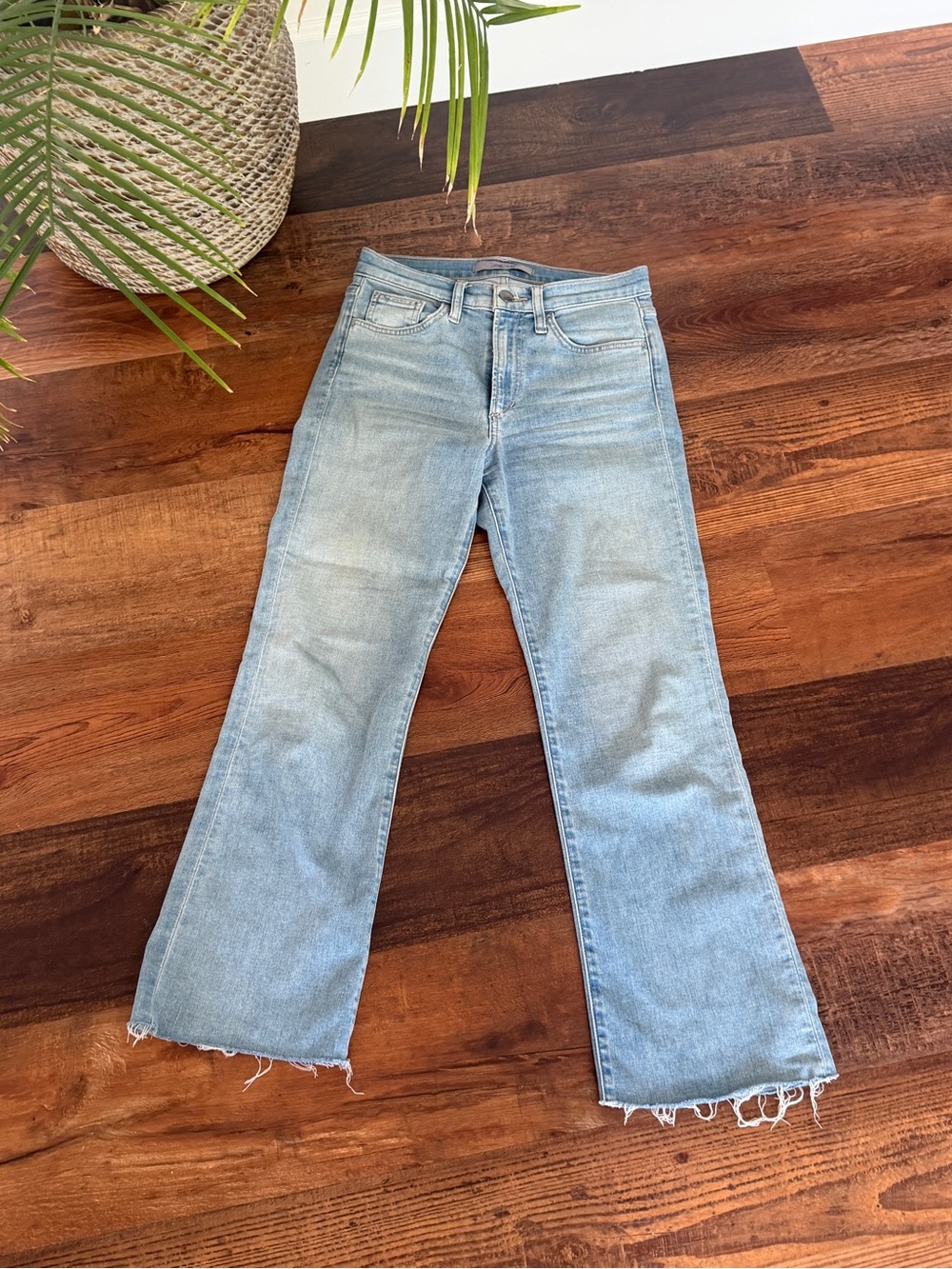 JOE’S-Zahara-High-rise-Light Wash Women's Straight Leg- ankle flare- jeans